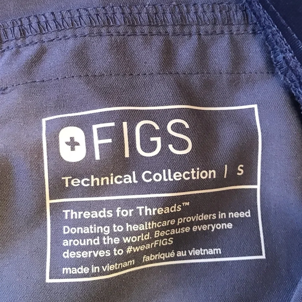 Figs axim men’s